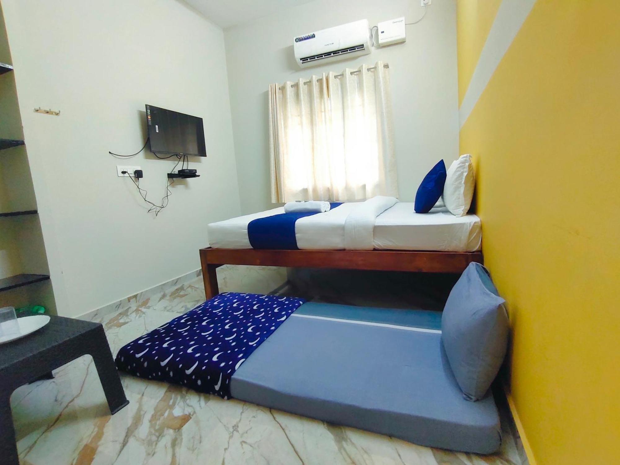 Pv Inn Пудучеррі Екстер'єр фото
